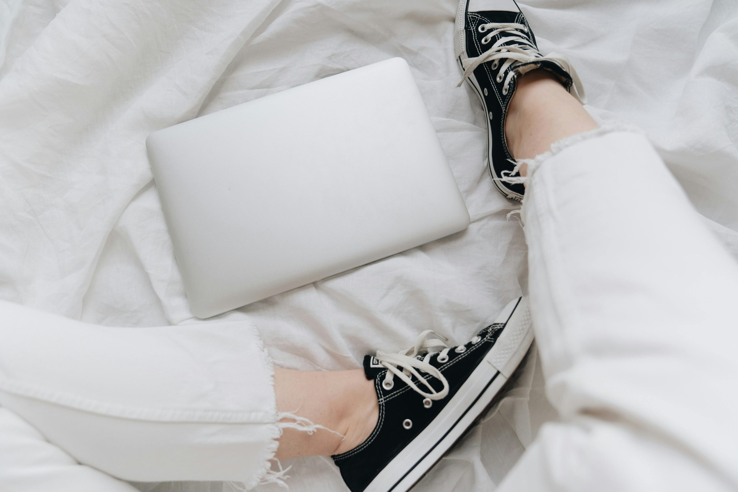 Asymmetry Everywhere: One-Shoulder Tops, One-Leg Pants, and Beyond