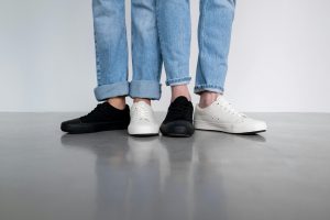Wide-Leg Denim: Styling Tips for the Anti-Skinny Jean Era